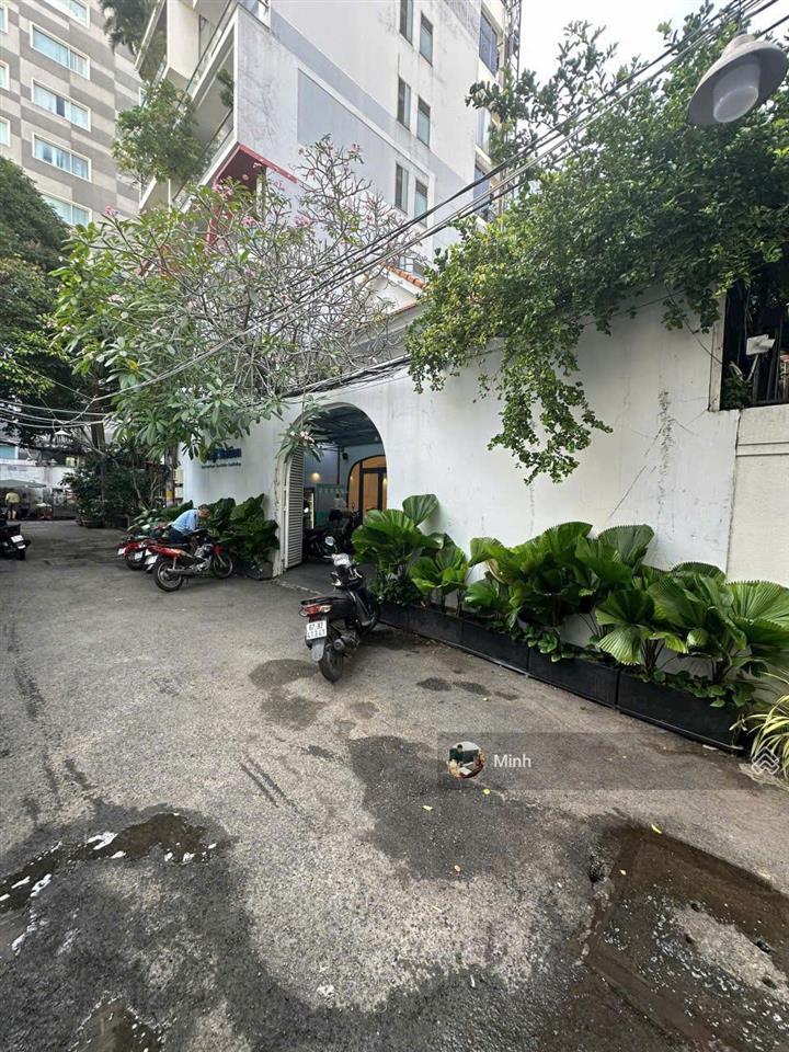 Bán biệt thự cao thắng, quận 3. bề ngang hiếm 13x18m, nhà trệt lầu giá 60 tỷ