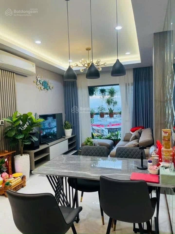 Chủ vừa gửi bán căn hộ 82m2 tại res 11, 5,7 tỷ, quận 11, hồ chí minh, sổ hồng riêng