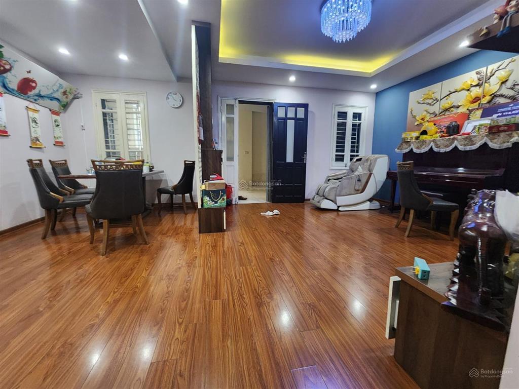 Chung cư 120 hoàng quốc việt 105m2 3pn đẹp long lanh, thêm ban công 35m2 đắm mình với thiên nhiên
