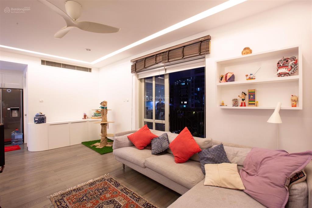 Bán căn hộ chung cư nguyễn phúc nguyên, quận 3. 105m2, 3pn, 2wc, căn góc 6 tỷ 1, sổ hồng