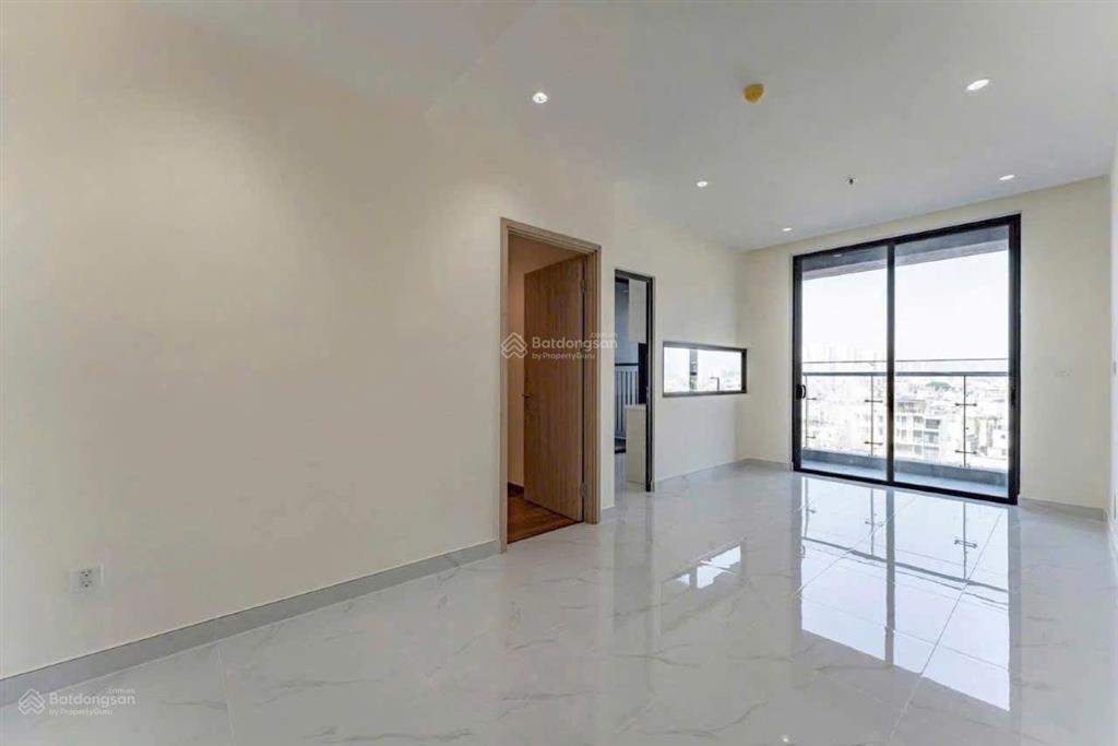 Hiếm 1 căn một trong số ít 2pn 2wc bán 4.6 tỷ allin view bến bình đông tầng cao đẹp