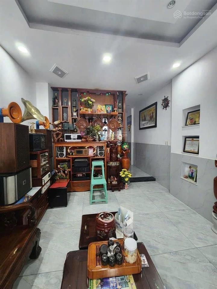 Bán nhà hẻm xe hơi 6m, 3 tầng 4pn, 4.4x20m, ô tô ngủ trong nhà, huỳnh tấn phát q7, chỉ 8.x tỷ