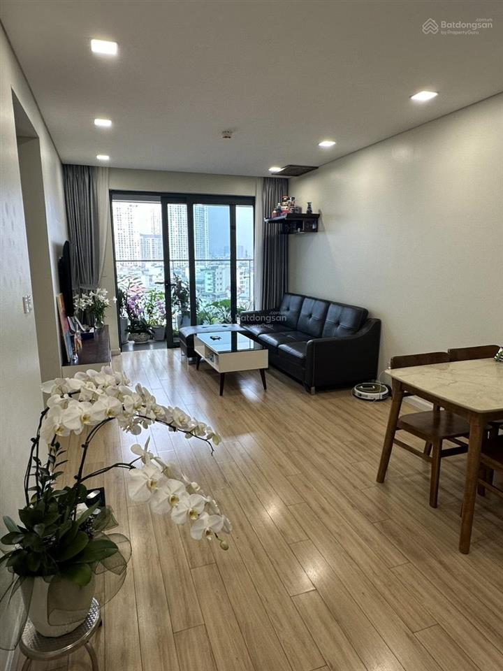 Giá tốt tôi bán căn 2 ngủ 2vs, dt 71m2 nhà thoáng mát, ở thích giá 7,3 tỷ tại rivera park