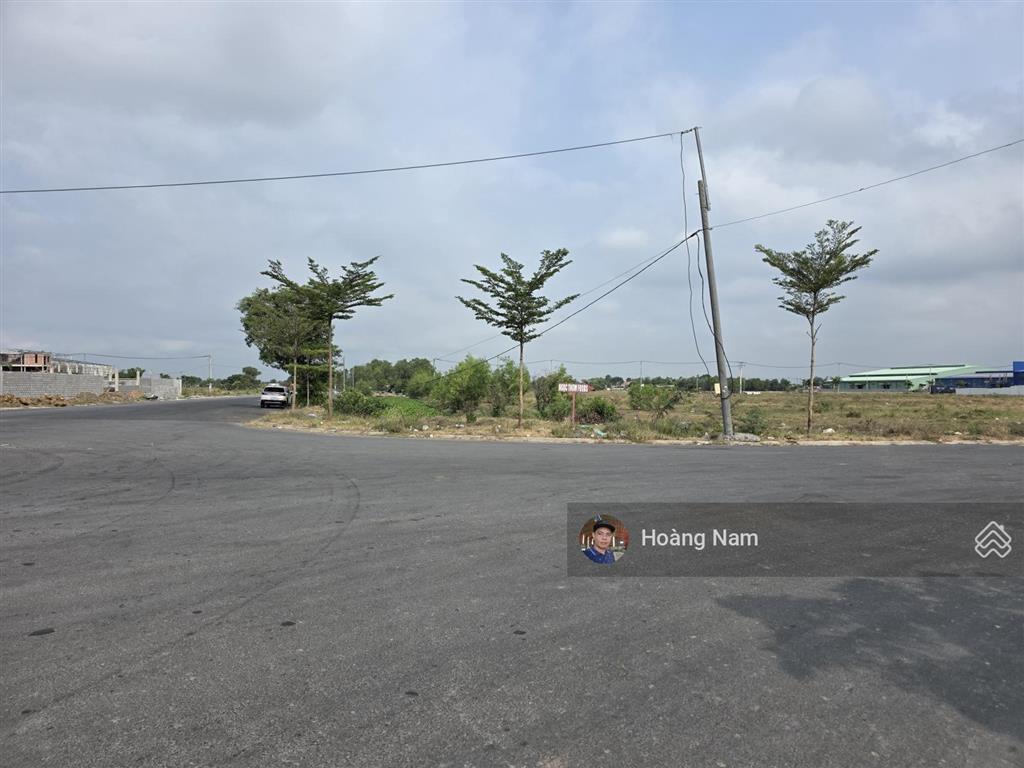 Bán đất 1 ha 2 mặt tiền . tiếp nhận sx hóa chất, xi mạ , sơn tĩnh điện