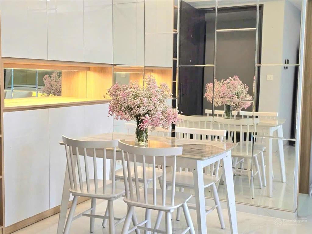 Cần bán rẻ hưng phúc premier (hưng phúc 2), giá 8,5 tỷ, 83m2, 2pn, 2wc, đủ nội thất, căn góc
