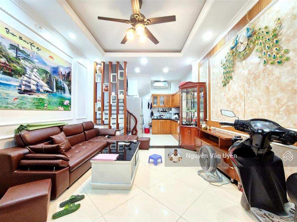 Bán nhà phố đội cấn ba đình. 36m2 x 5 tầng ' mặt ngõ rộng ' trước nhà rộng 3m.chỉ 50m ra ô tô.