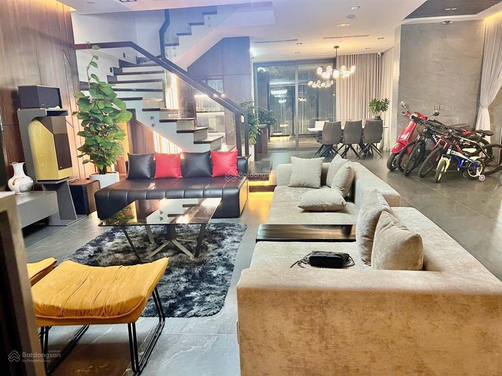 Bán gấp villa phố đêm flamingo đại lải 147m² xây 4 tầng 5 ngủ. full nội thất giá bán 12,5 tỷ