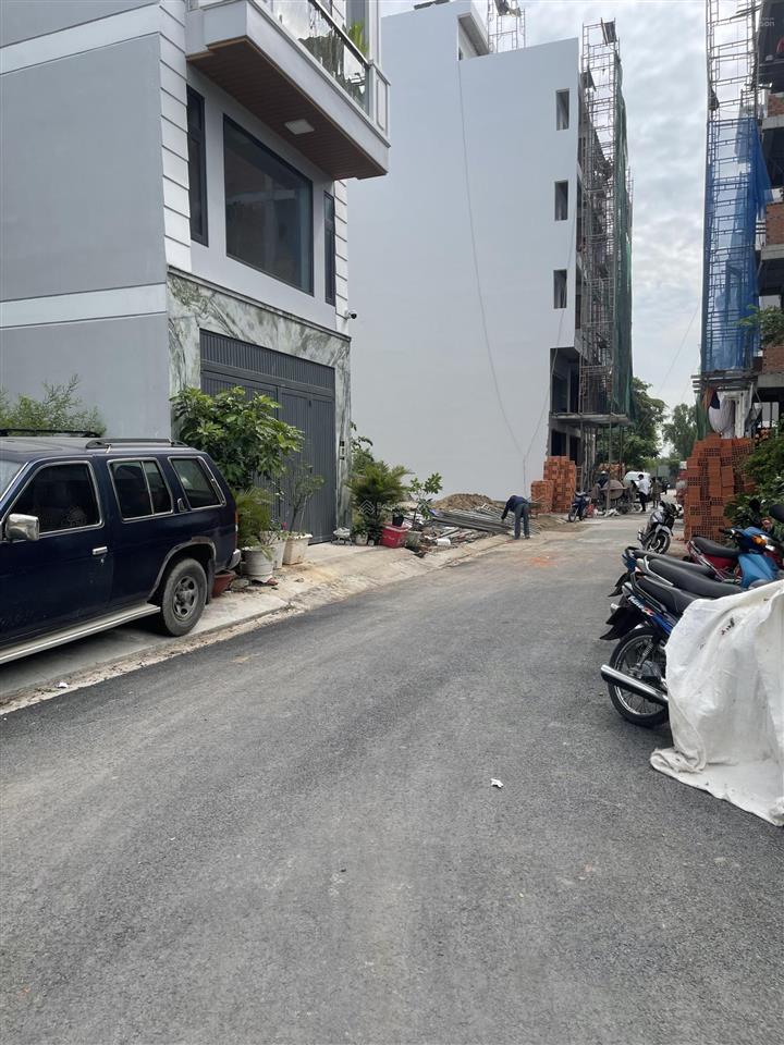 Đất đẹp đường hoàng quốc việt 5x12.2=60.5m² giá 6.8 tỷ sổ riêng