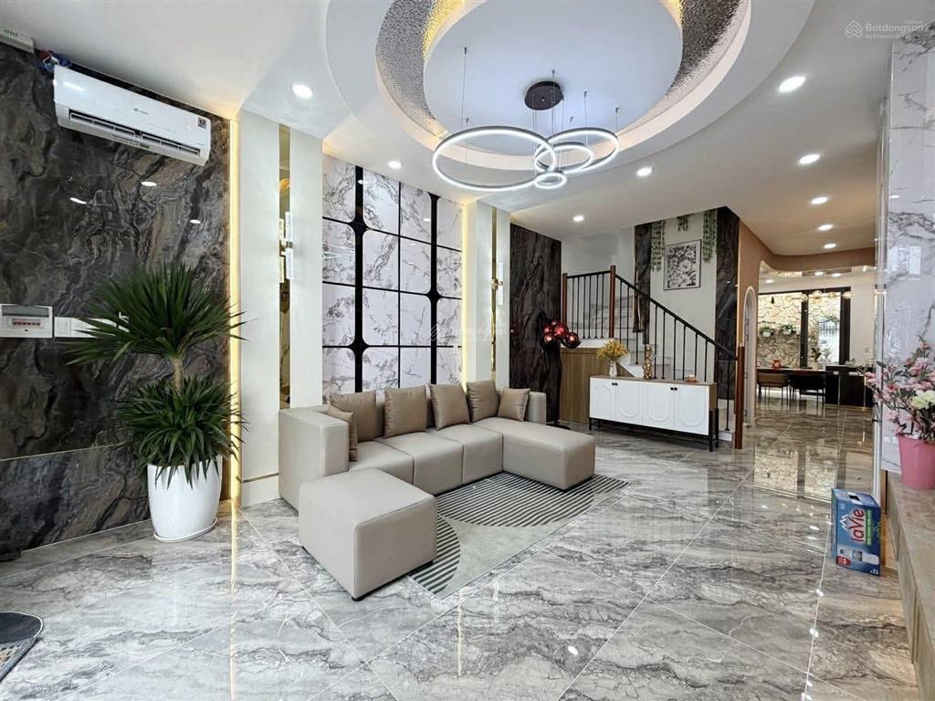 Bán gấp! yên lãng, gần phố, 15m ô tô, kinh doanh đỉnh, khu vực hiếm nhà bán, vị trí cực đẹp, mt 5m