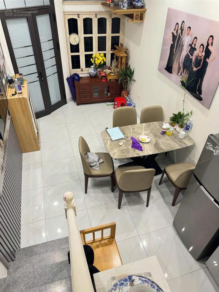 Không quy hoạch! hồ ba mẫu, nhà dân xây 5 tầng, 3 ngủ rộng, cách phố 20m, hơn 6 tỷ (ctl)