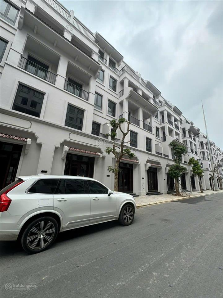 Bán gấp căn xẻ khe 75m2 hướng tây tứ trạch dự án vinhomes cổ loa, 0929 725 ***