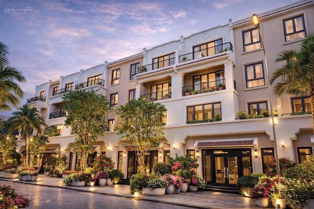Vị trí kinh doanh ngay mặt đường tl422, vị trí đẹp đầu tư, vinhomes wonder city