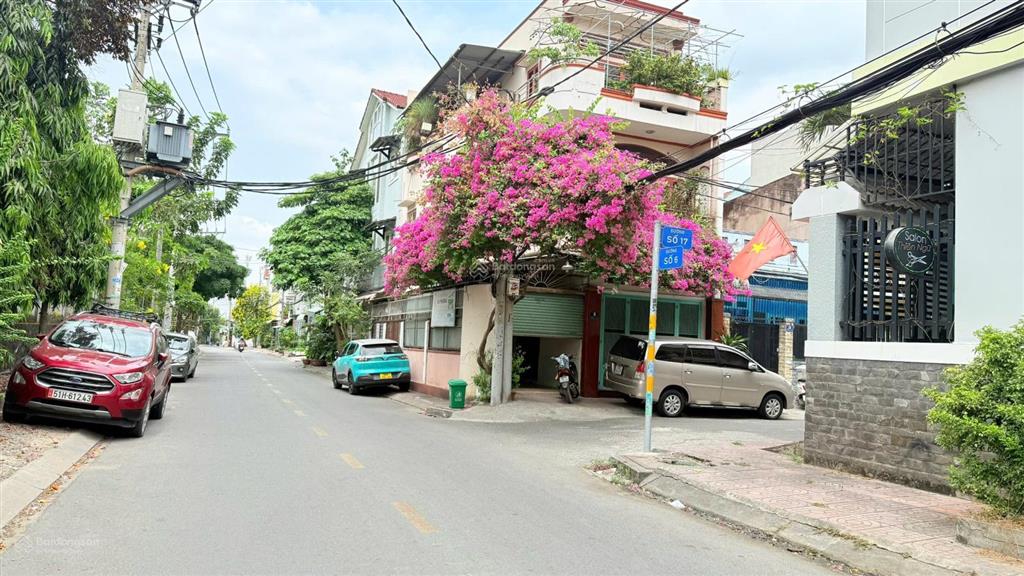 Đất tặng nhà mtkd full thổ cư ngang 5m gpxd hầm và 5 tầng dt 110m2 sát dh cảnh sát