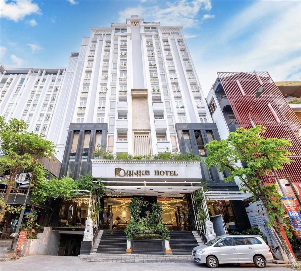 200 tỷ lẻ mặt phố lò đúc hai bà trưng khách sạn 9 tầng 67 phòng dòng tiền 400tr/tháng