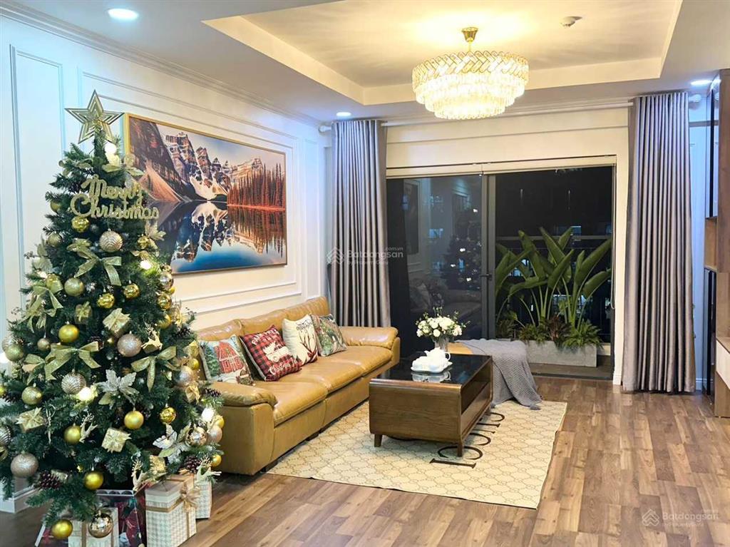 Chủ nhà gửi bán căn hộ flc 36 phạm hùng 70m2, 2 ngủ, 2 wc full đồ, view hồ công viên cv1 cầu giấy