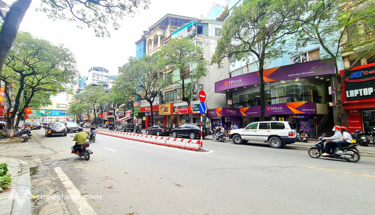 Bán nhà mặt phố Lê Thanh Nghị, Hai Bà Trưng – 450m2, mặt tiền 14,4m, giá bán 280 tỷ