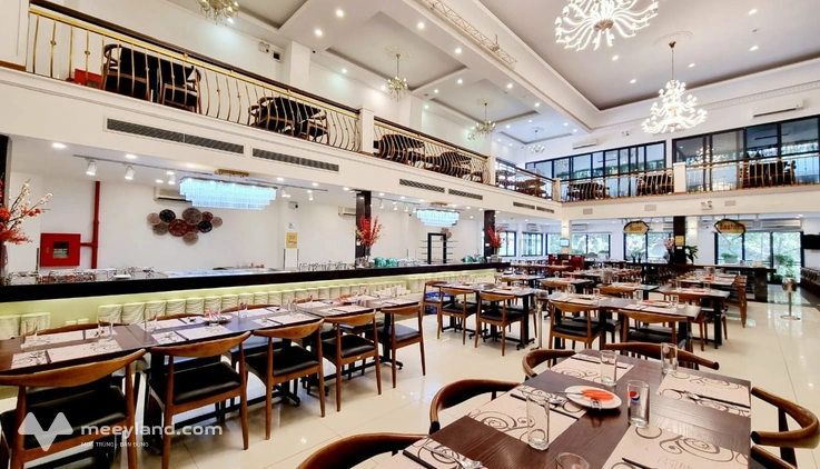 Bán nhà mặt phố Tông Đản, Hoàn Kiêm, diện tích khủng cho thuê 750 triệu/ tháng