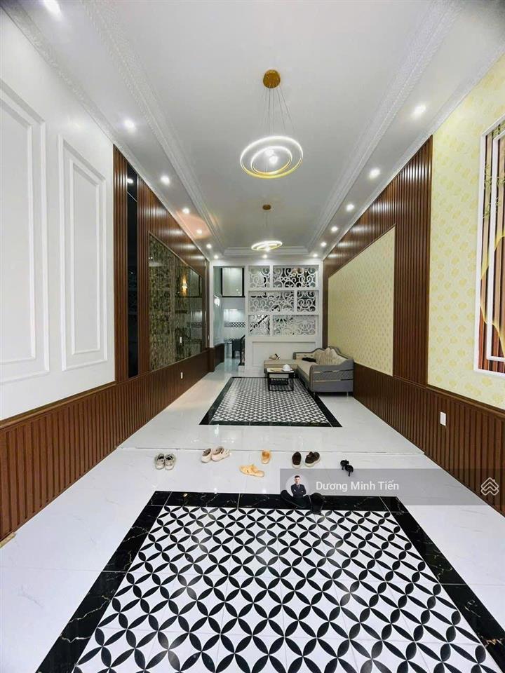 Nhà 4 tầng mặt phố nguyễn hữu tuệ gần lê lợi 68m2 điểm đẹp kinh doanh tốt