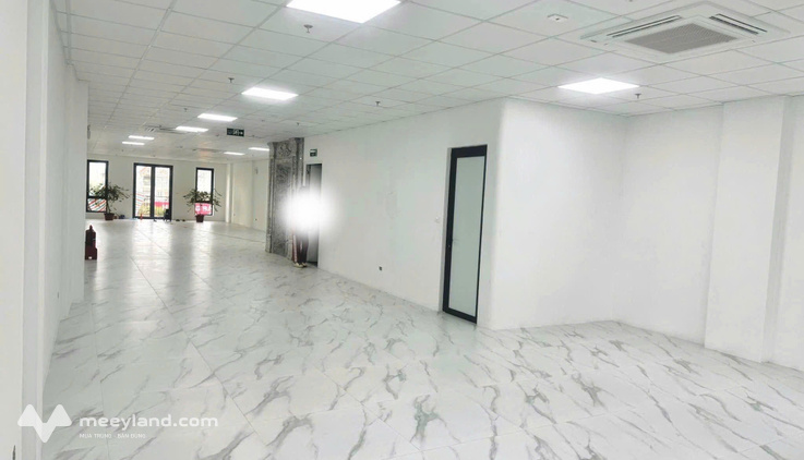 Bán nhà mặt phố Đại Cồ Việt, tòa nhà 9 tầng mới đẹp cho thuê 250 triệu