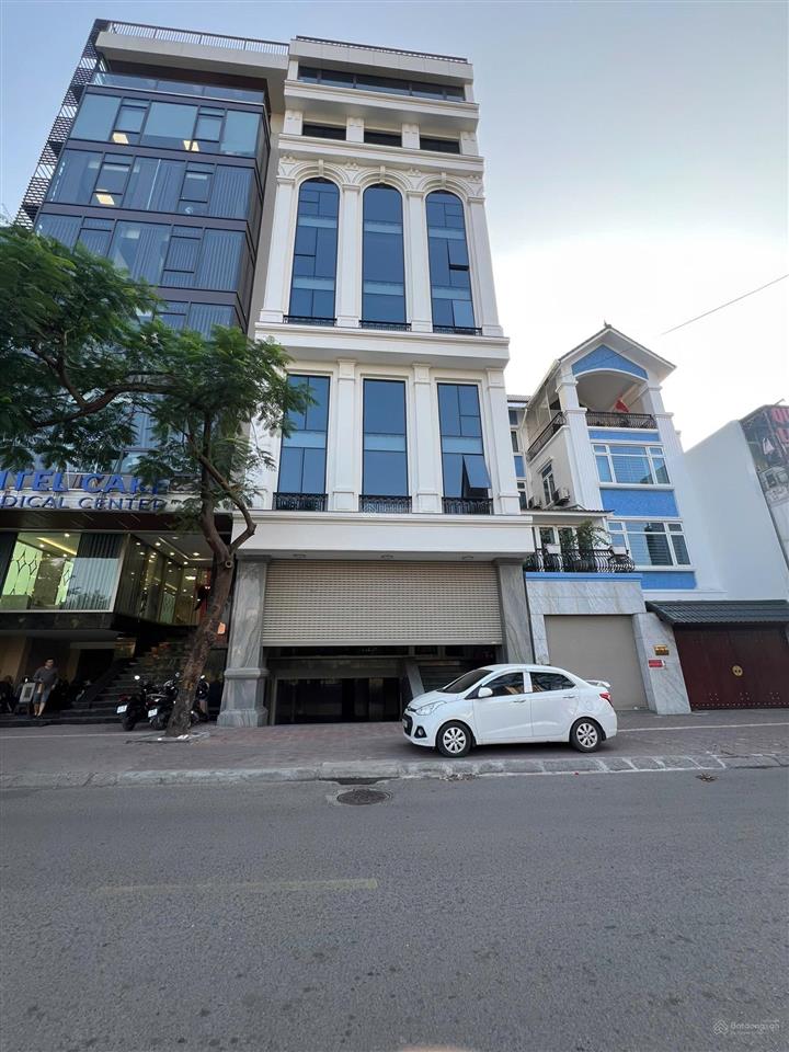 Tòa building mặt phố trung kính, 105m2*9t, mt 7m, thông sàn, thang máy, vỉa hè rộng, dt ~ 200tr/th