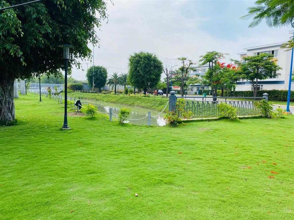 Bán nhanh nhà rosita khang điền, 5x18m², nội thất sẵn, giá 7.9 tỷ (giá tốt)