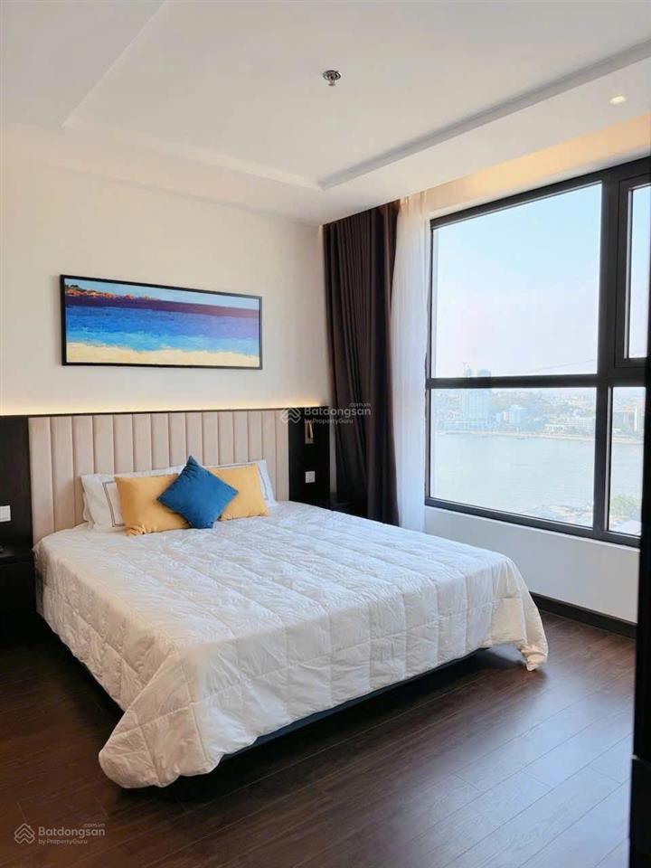 Cần bán 2 ngủ chung cư sapphire view cầu biển