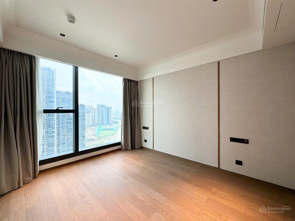 Sang nhượng căn hộ grand marina saigon căn góc 121m2 3 pn full nội thất giá 67 tỷ all in