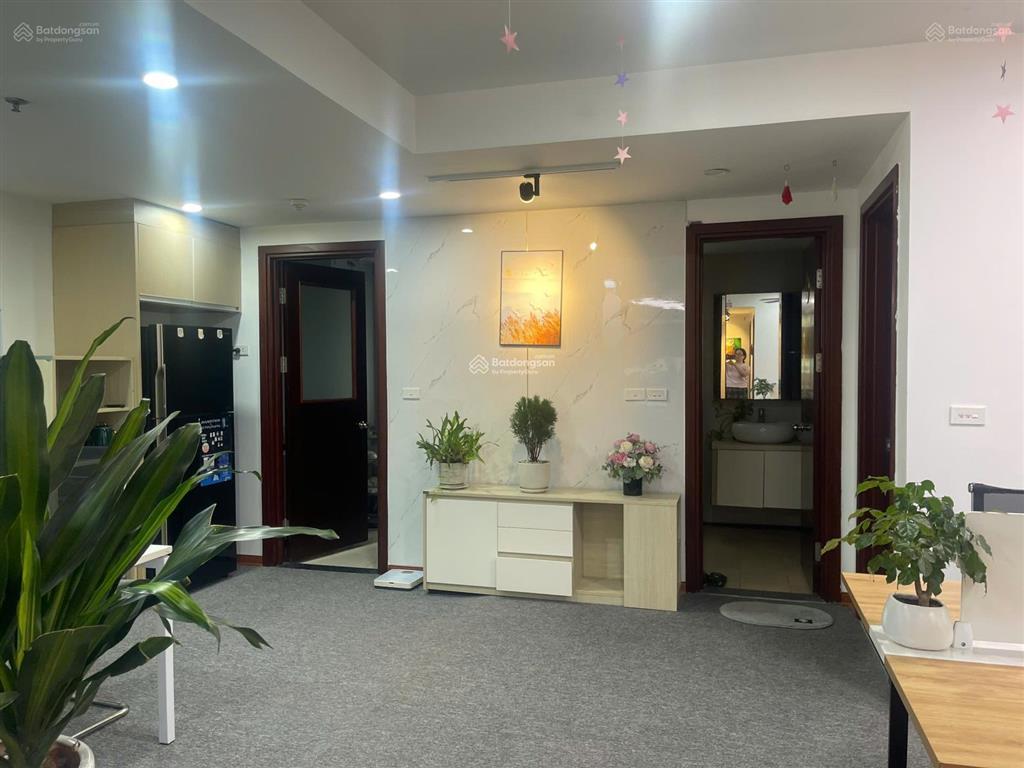 Chính chủ bán gấp căn 4 ngủ 145m chung cư cao cấp vp2 bán đảo linh đàm, nhỉnh 15tỷ. 0988 332 ***