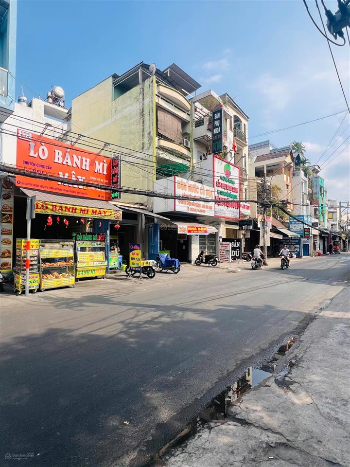Bán gấp mt nguyễn thượng hiền, 4.8x21m cn 101m2, giá 11.9 tỷ, sổ 1 đời chủ. 0901 580 ***