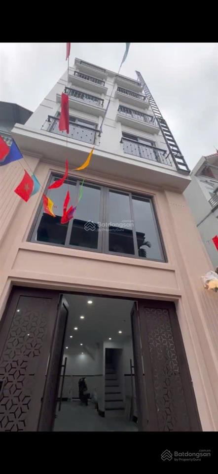 Giảm còn 18,8 tỷ chdv phương canh 7 tầng thang máy 17 phòng ô tô dòng tiền 80 triệu