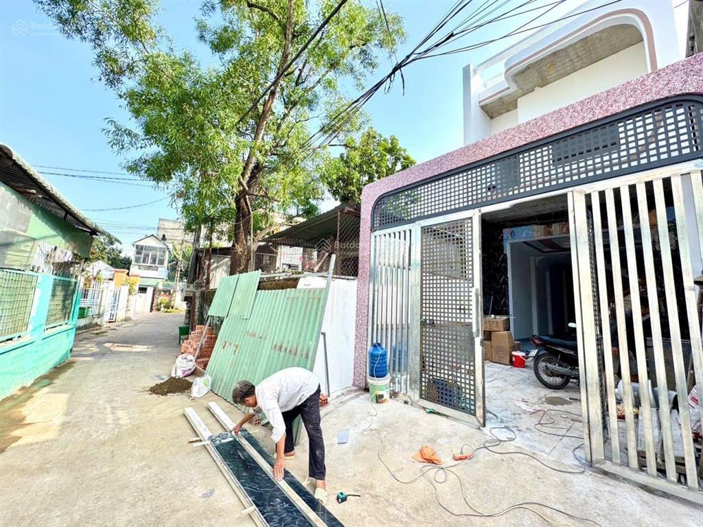 Chính chủ bán nhà 1 trệt 1lầu long hưng mới,4x20=80m2,đối diện bệnh viện shingmark,3pn,đã hoàn công