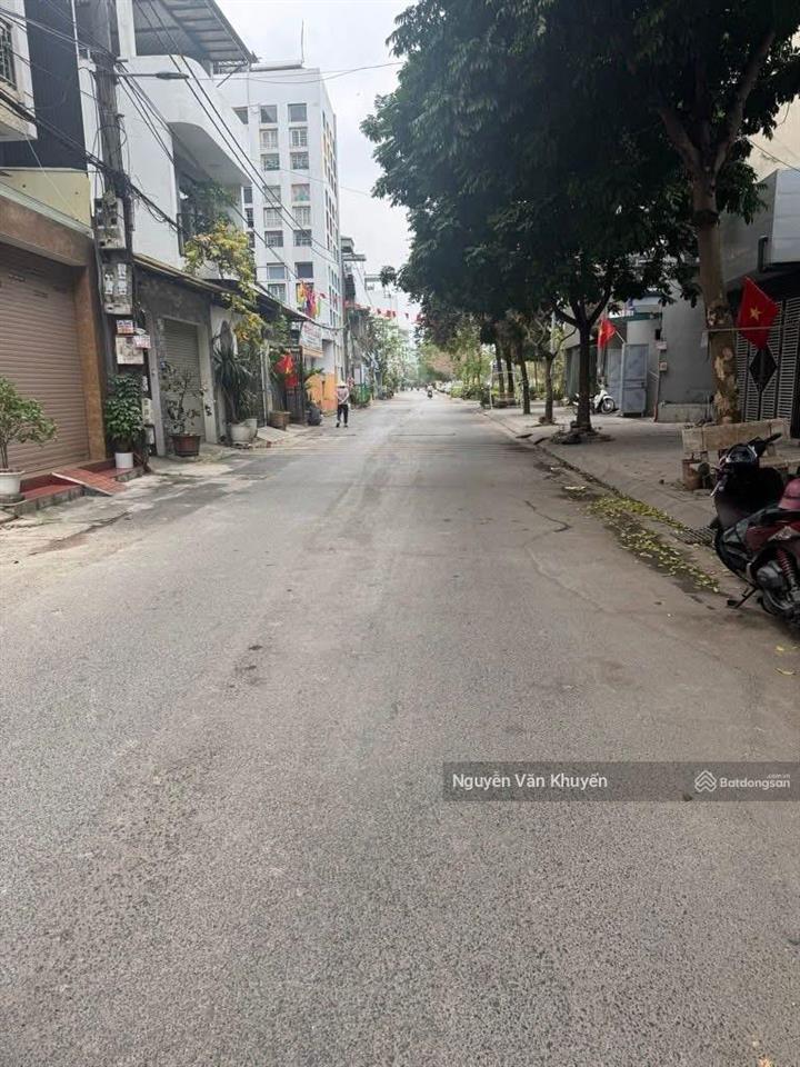 Chỉ 9,8 tỷ sở hữu ngay đất thanh am 61m² đường 10m thông thương 30m ra hồ tiện ích ngập tràn