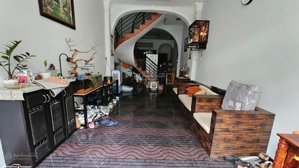 Hẻm 3m lê văn sỹ q3. (3.9m x 18m, 62m2). 3 tầng có st. giá chỉ 9.5 tỷ tl