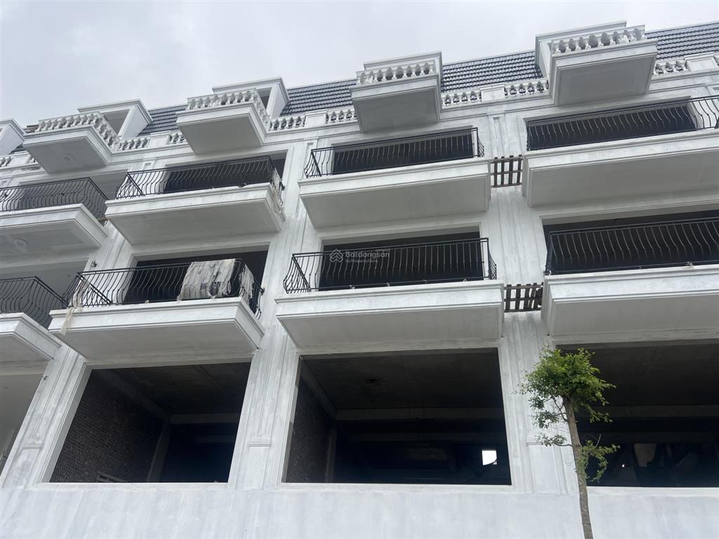 Shophouse phố hiến city khoái châu dt 99m2 xây 5 tầng sẵn nhà, giá 12.9 tỷ mặt đường 52m kinh doanh