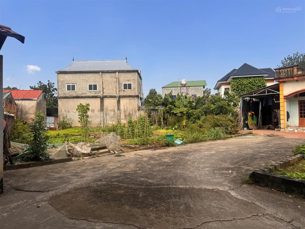 Siêu hot! một lô hiếm có chỉ nhỉnh 1,8 tỷ, 85m2, đất full thổ cư, gần trường đại học fpt