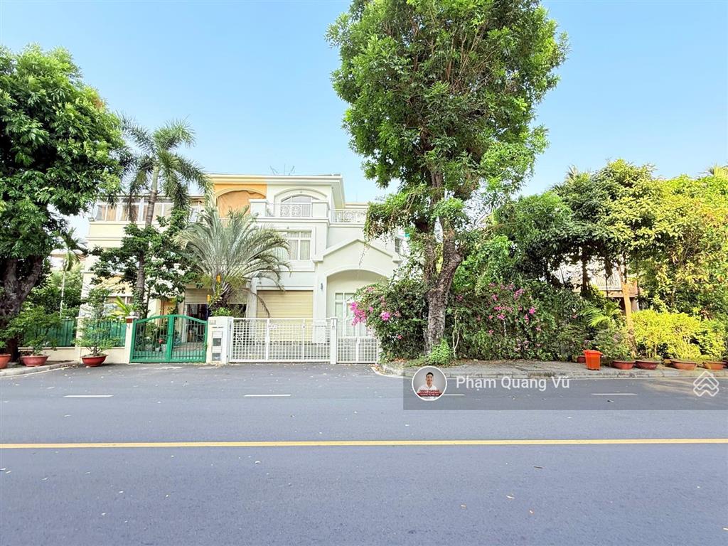 Bán biệt thự khu mỹ gia đường lớn ngay công viên 2ha pmh dt 11x20m, giá 56 tỷ