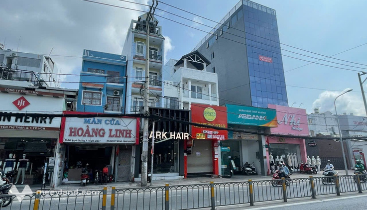 Bán nhà quận 7 đường Nguyễn Thị Thập, dt 100m2, 3 lầu, giá 24,5 tỷ