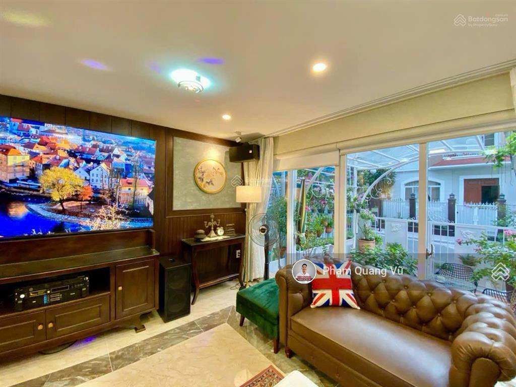 Xuất ngoại cần bán gấp căn biệt thự liền kề mỹ thái 2, phú mỹ hưng, 7x20m giá 38 tỷ.