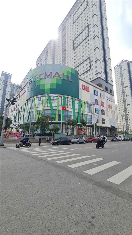 Nhà mặt tiền (17mx35m) đường tạ quang bửu p4, q8. vị trí kinh doanh sầm uất nhất q8