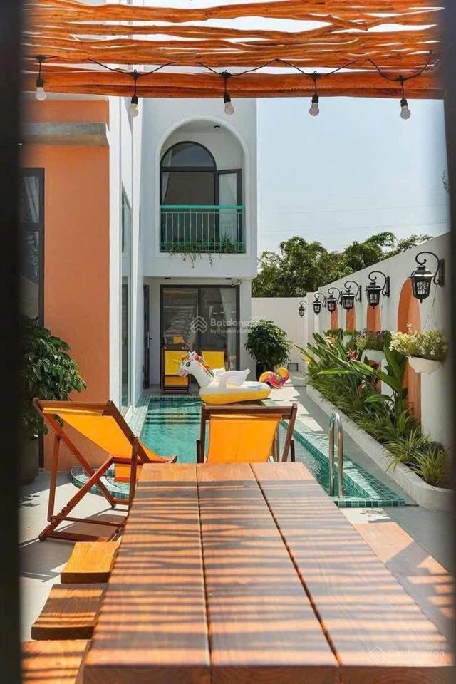 Bán villa hội an đang cho thuê cao điểm 5tr/ ngày. mới full nội thất