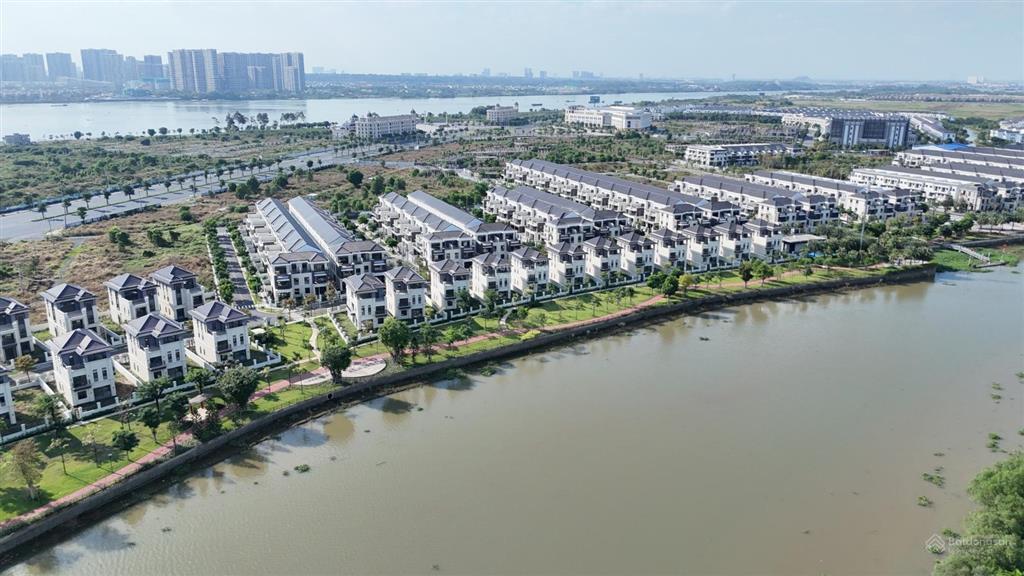 Biệt thự đơn lập view sông lớn 15x20m giá bán nhanh 22,5 tỷ thanh toán góp, nhận nhà tháng 12.2026