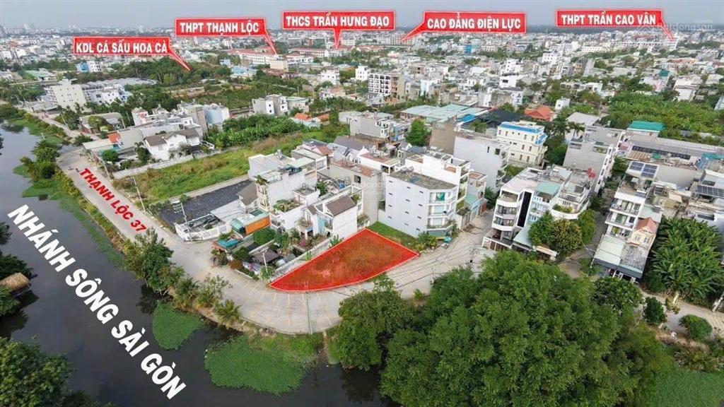 Đất xây villa nhà vườn mặt sông sử dụng tới 349m2 đường trước đất 12m