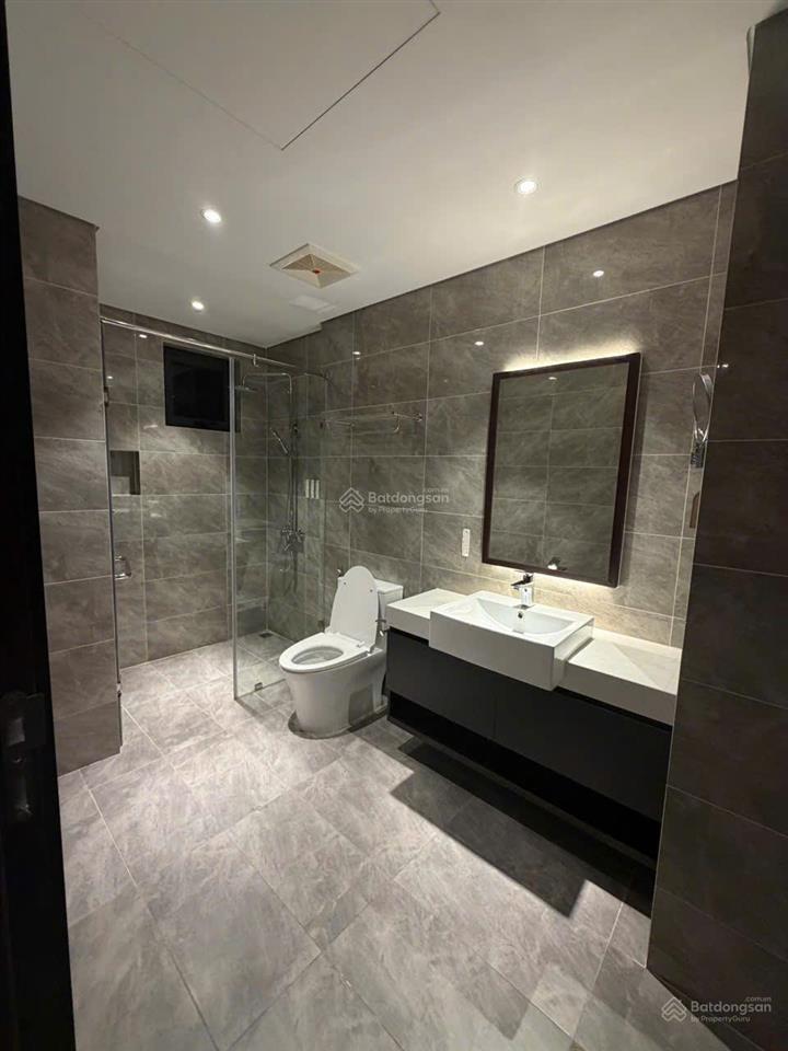 Chị gái cắt lỗ 1,6 tỷ 35m2, giá tốt, nhất căn cc 1pn, 1wc tại best western premier sapphire hạ long
