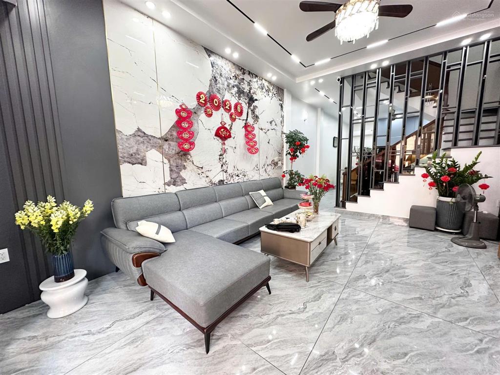 Nhà tái định cư hồ đá, hồng bàng 4 tầng dân xây độc lập gần 60m2 full nội thất đẹp