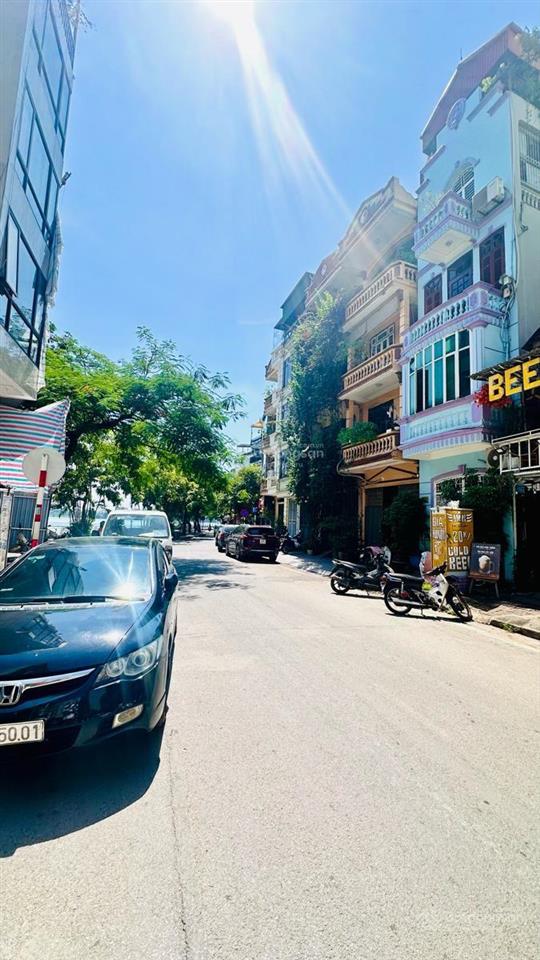 Bán đất tại lạc long quân, giá ưu đãi 59,9 tỷ, 68 m2, mt 6m, vỉa hè 3 ô tô tránh, 20m ra hồ tây
