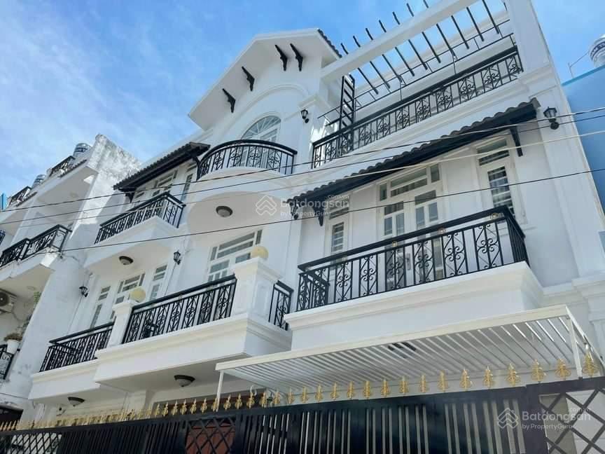 Biệt thự mini 3tầng trung tâm huyện ô tô 7 chỗ vào tận nhà kdc cao tầng đồng bộ chỉ hơn 5tỷ