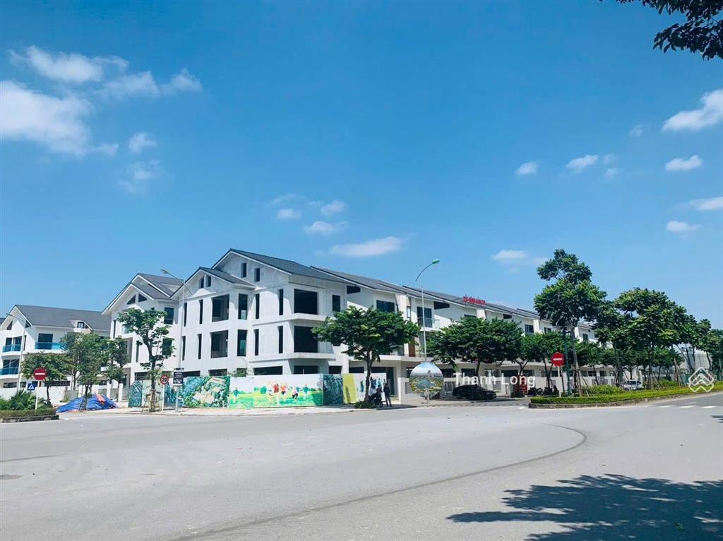 Bán căn góc bt an vượng villa sát hồ thiên văn học. dt 270m2. giá tốt thị trường