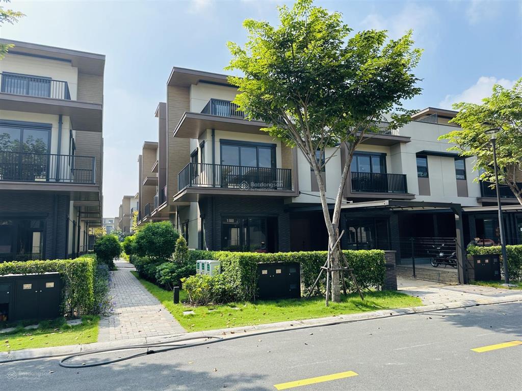 Căn góc bìa vườn khu đô thị izumi city. sổ hồng sẵn. diện tích 8x20.5m (164m²). 0976 483 ***