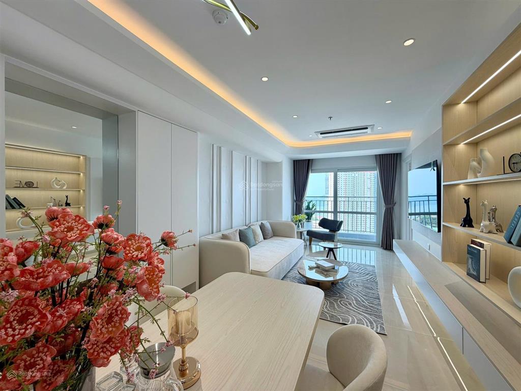 Kiều trinh giá nào cũng bán căn hộ vip tầng cao giá mềm hiếm có 3220 (căn khe biển oc3)