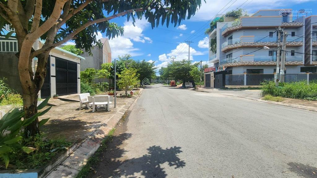 Hạ giá bán nhà ngay đường số 3, ngay đường vào kdc bộ công an, long thới nhà bè